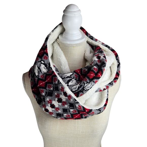 NWT VERA BRADLEY COZY COWL INFINITY SCARF PLAYFUL PENGUINS RED Neck Warmer #818 - Picture 6 of 7